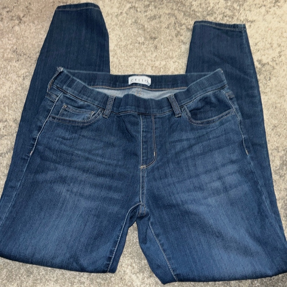 Cello pull on jeans